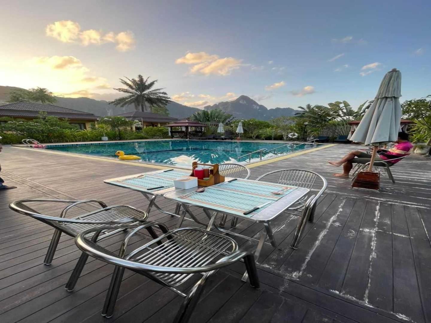 Capital O 75518 Baan Rose Resort Ao Luk Eksteriør bilde
